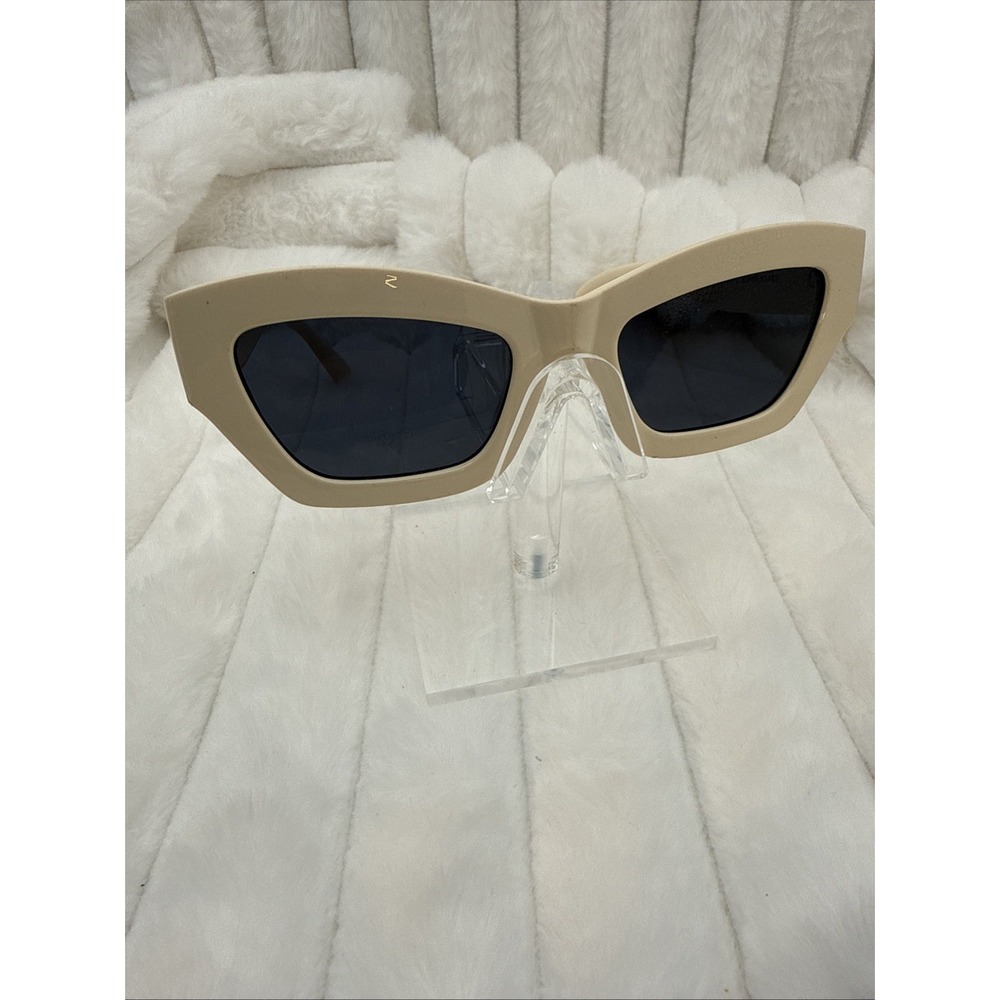 Cotton On Ciara Elegant Creme Off White W/Blue Lens Cat Eye Women's Sunglasses